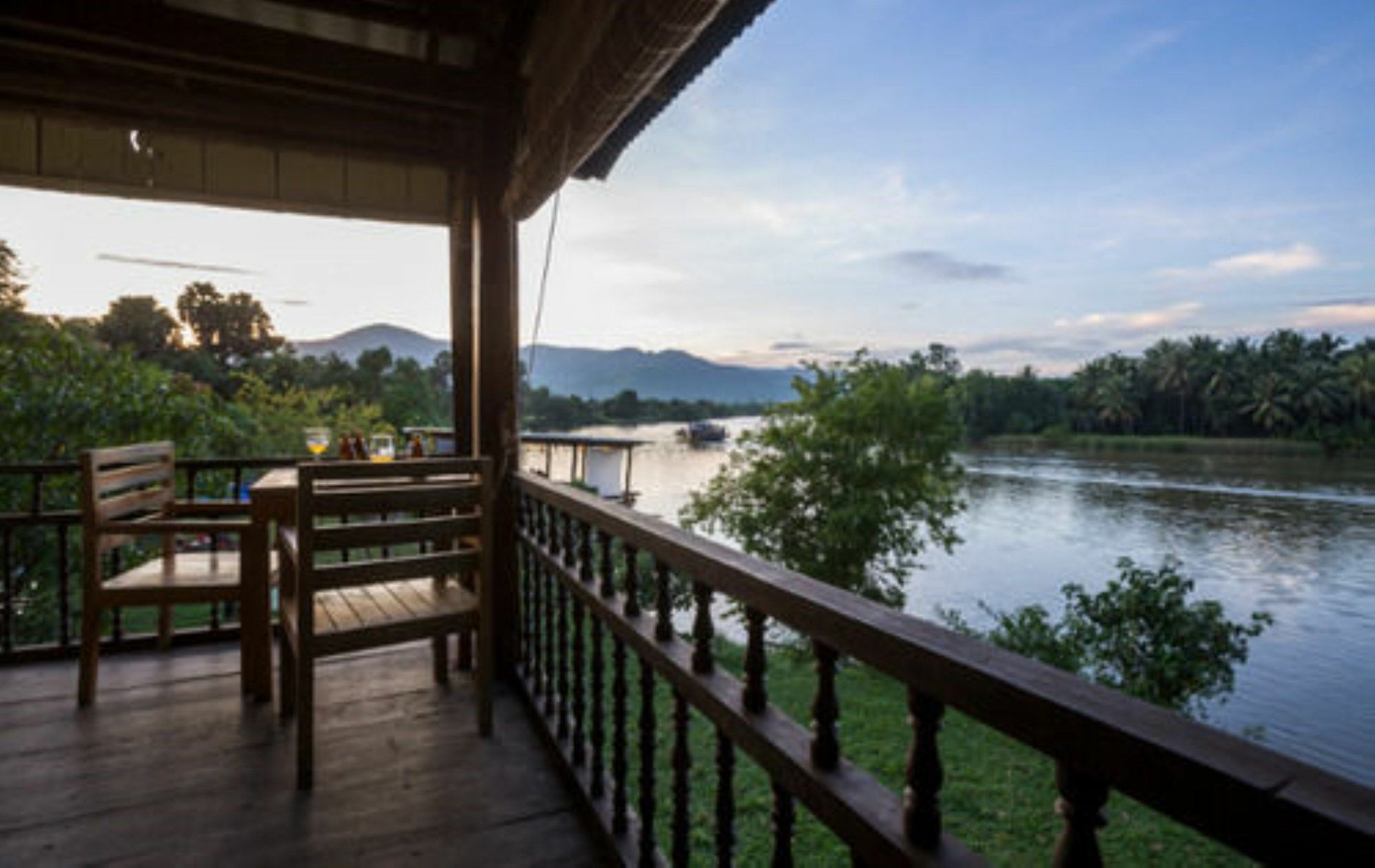 Champa Lodge Kampot Bagian luar foto